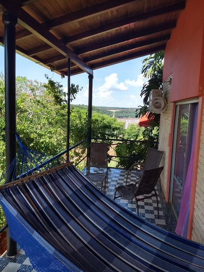 Butterfly Hostelプエルト・イグアス エクステリア 写真