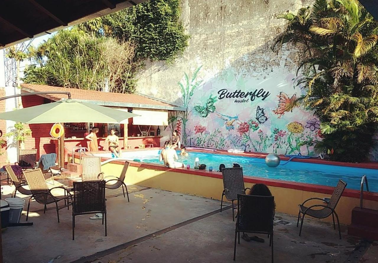 Butterfly Hostelプエルト・イグアス エクステリア 写真
