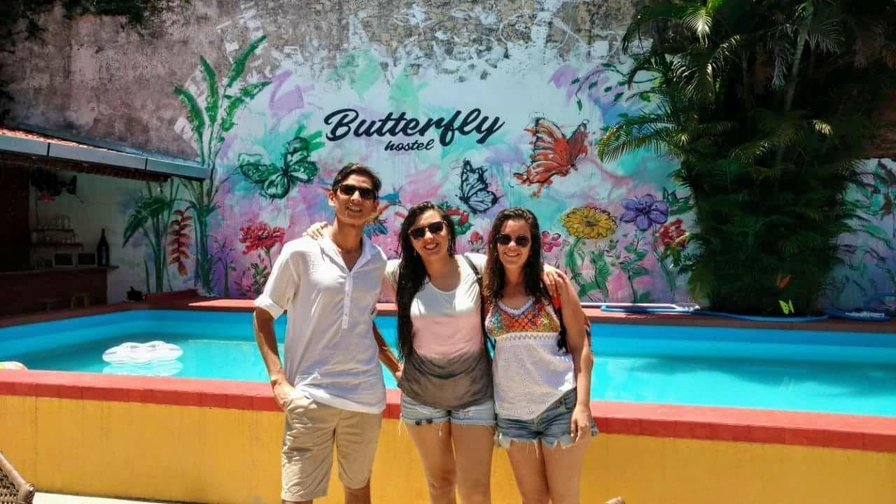 Butterfly Hostelプエルト・イグアス エクステリア 写真
